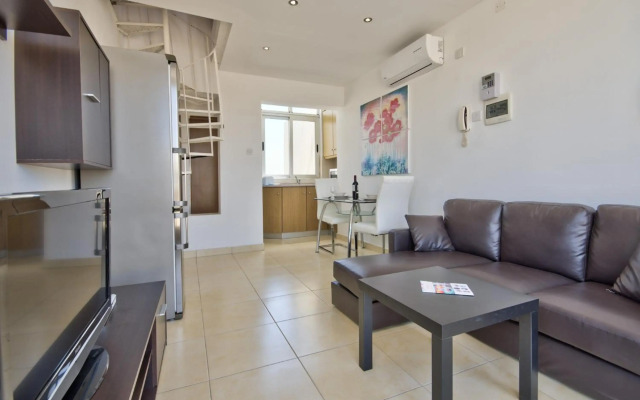 Delightful 2 bedrooms Apartment in Sliema
