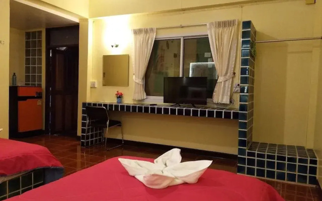 Baan Sai Thong Hotel