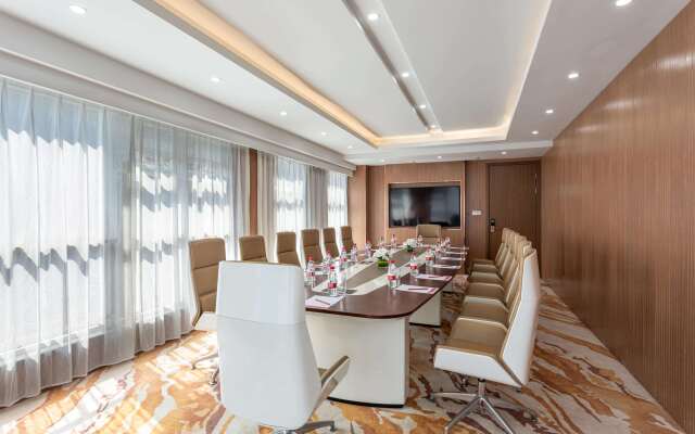 Ramada by Wyndham Wuhan Qingshan