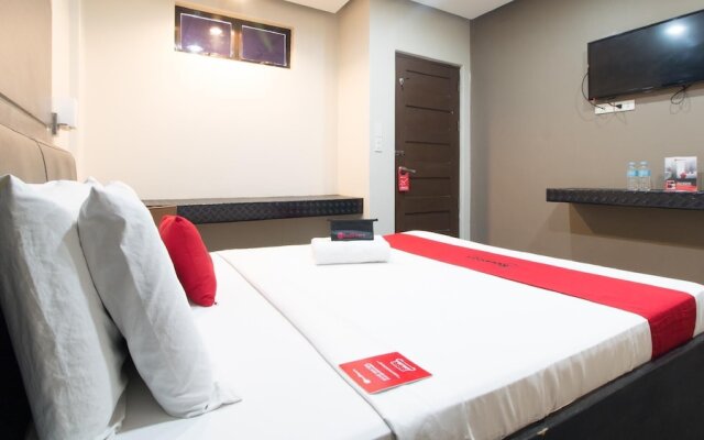 RedDoorz Plus near Laoag International Airport