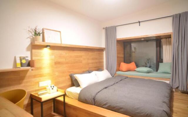 Rock & Wood Cozy House