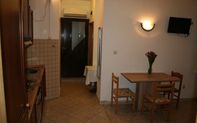 Rooms Radunica street
