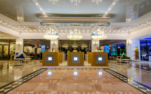 Phoenicia Royal