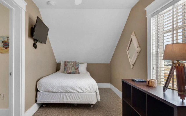 Pelican Point at Destin Pointe