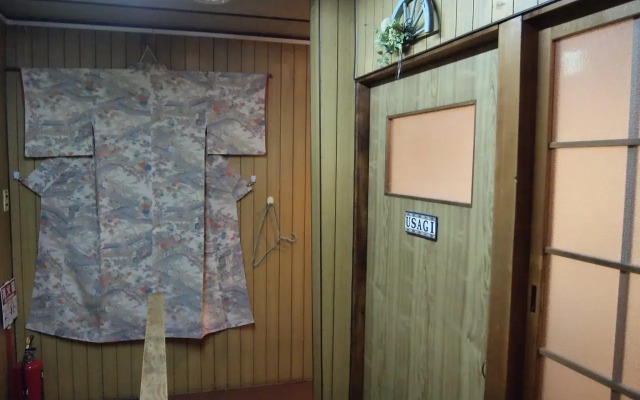 Guesthouse Usagi-Momiji - Hostel