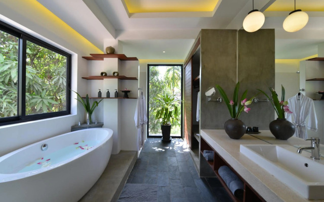 Solitaire Damnak Villa Hotel