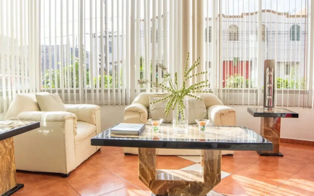 Hotel Villa Monini