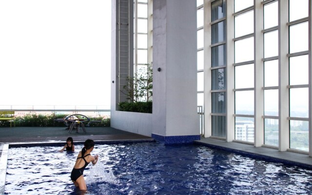 Victoria Home Azure Residence