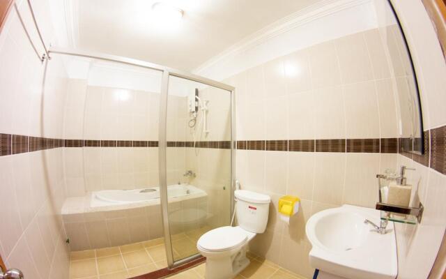 SKY HOTEL Central Phnom Penh - Rooms & Apartments