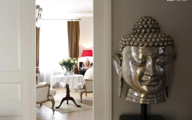 Lesar Hotel Angel