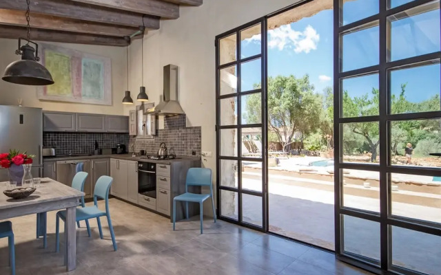Holiday Home Casa Cascada - CIX134
