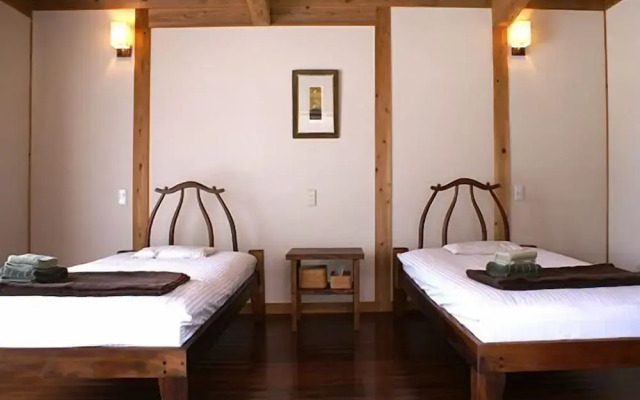 Sukabura Inn