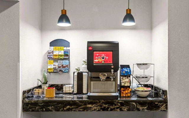 Hotel Concord Syracuse, Ascend Hotel Collection