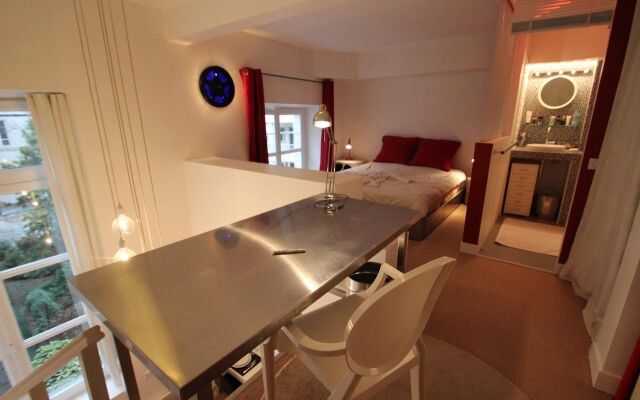 1Br Apartment In Paris, Beautiful Duplex Peb Rgb 82550