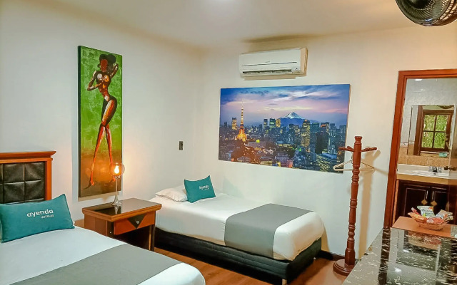 Hotel Imperio Real