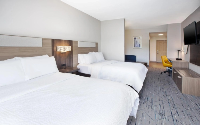 Holiday Inn Express And Suites Milwaukee Nw Park Place by IHG