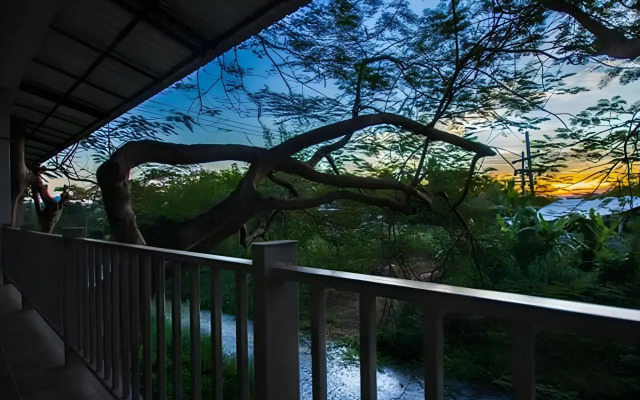 Season Namkorn Resort