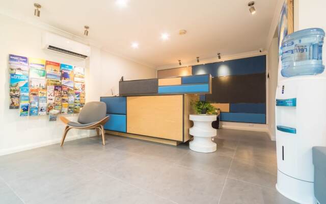 Batavia Apartment