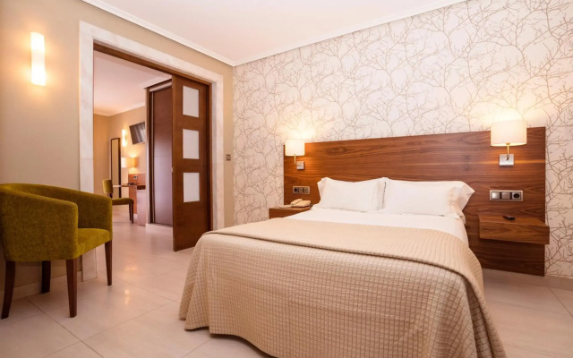 Hotel Pirámide
