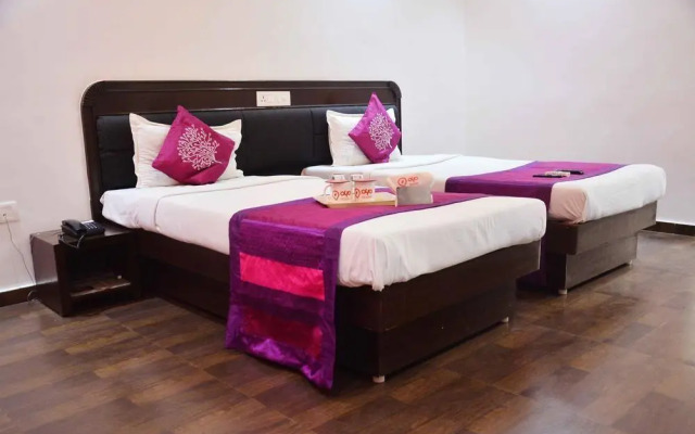 OYO Rooms Court Circler