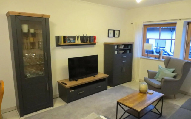 Pretty holiday apartment with an idyllic garden in Daun