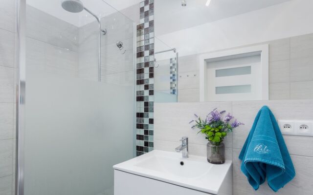 Elite Apartments By the Sea