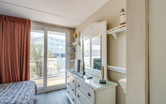 Walk to Wildwood Boardwalk: Family-friendly Condo!