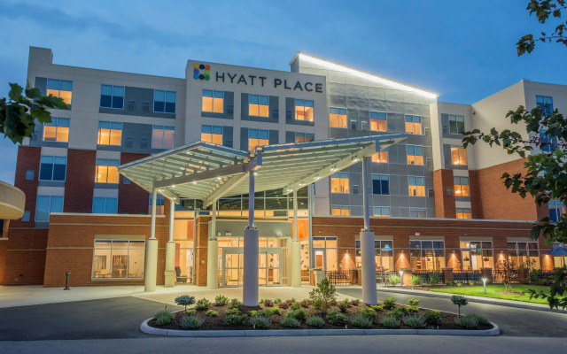 Hyatt Place Cincinnati / Sharonville Convention Center
