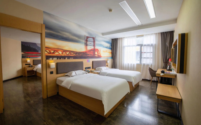 Thank Inn Plus Hotel Yunnan Honghe Gejiu City Renmin Road