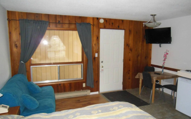 Cedar Motel