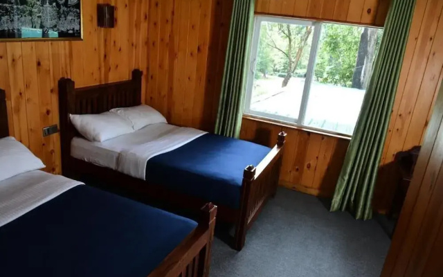 Jaithra Inn