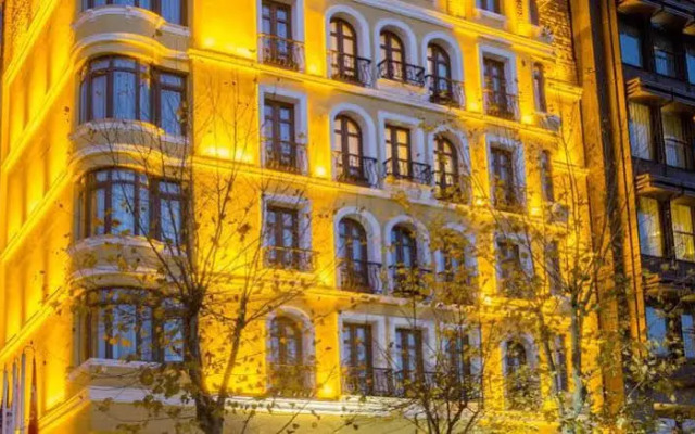 Mega Residence - Special Class