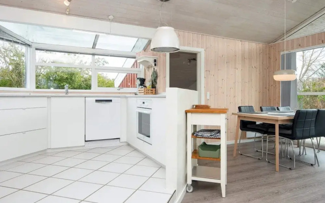 6 Person Holiday Home in Bjert-by Traum