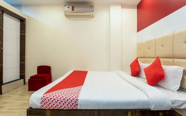 OYO 24822 Samarth Guest House