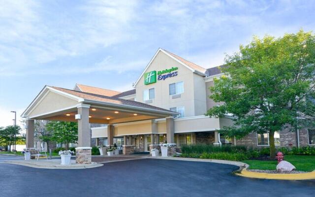 Holiday Inn Express & Suites Chicago-Deerfield/Lincoln, an IHG Hotel