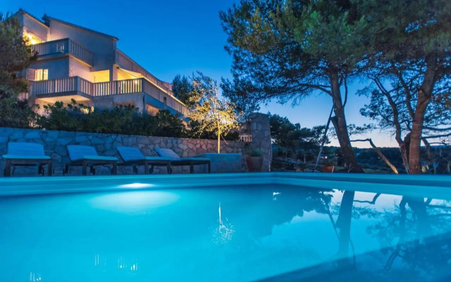Aqua residence