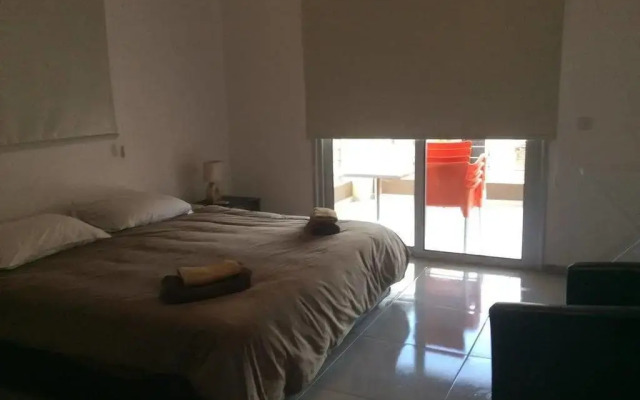 Niro Apartments