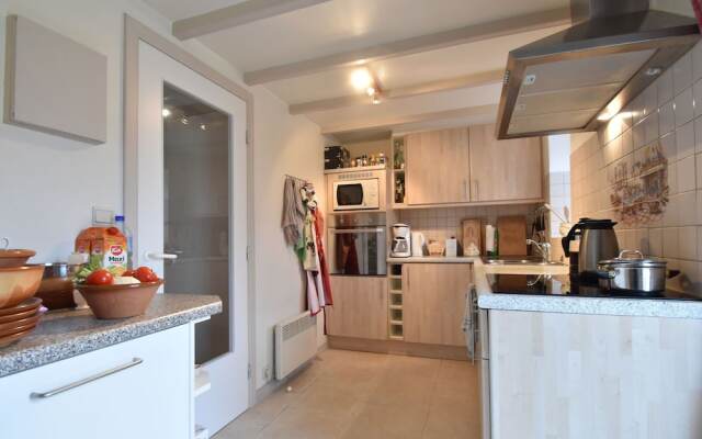 Cozy holiday home in Plogoff near the beach