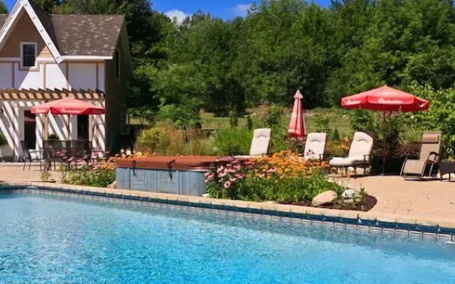 Clyde Hall Bed and Breakfast