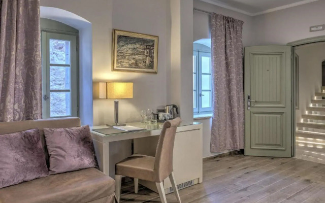 Fiscardonna Luxury Suites