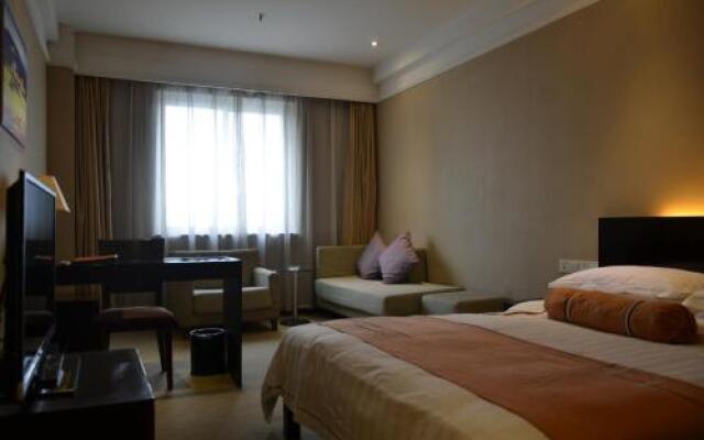 Nine Degrees Hotel