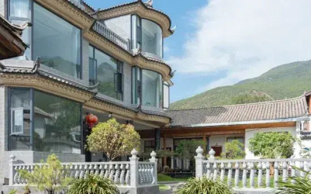 Nanfengli Homestay (Lijiang Sanyi Airport Branch)