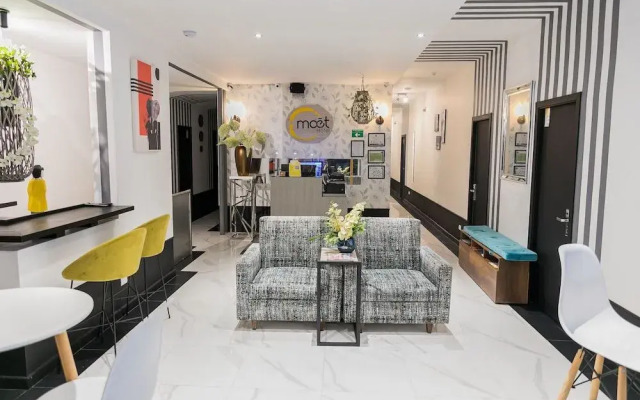 Moet Medellin Hotel