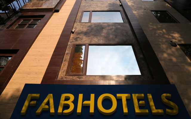 FabHotel Karol Bagh Main Market