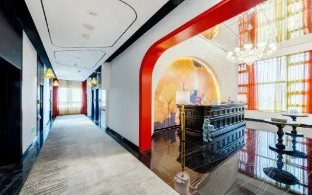 Cloud hguage House hotel