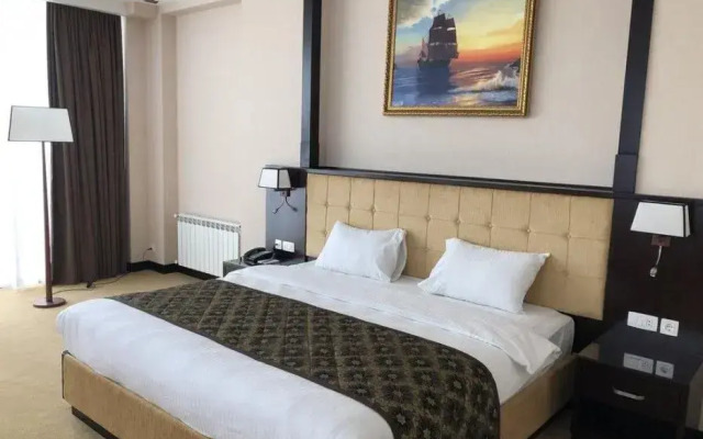 Harmony Hotel Baku