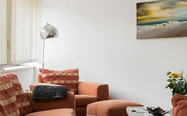 Penthouse With Views Across London