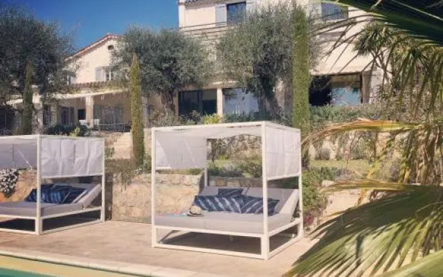 Mas Saint Antoine - Chambres d'hôtes à Grasse, Alpes Maritimes, Provence, Côte d'azur