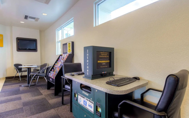 Studio 6 Suites Las Vegas, NV – Tropicana