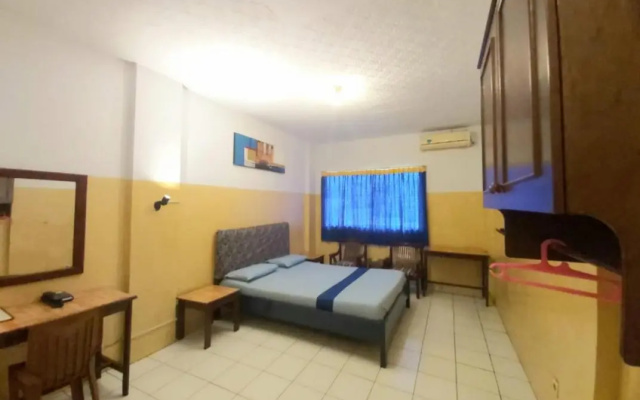 Sentosa Hotel Bekasi – Guest Rooms – Bekasi